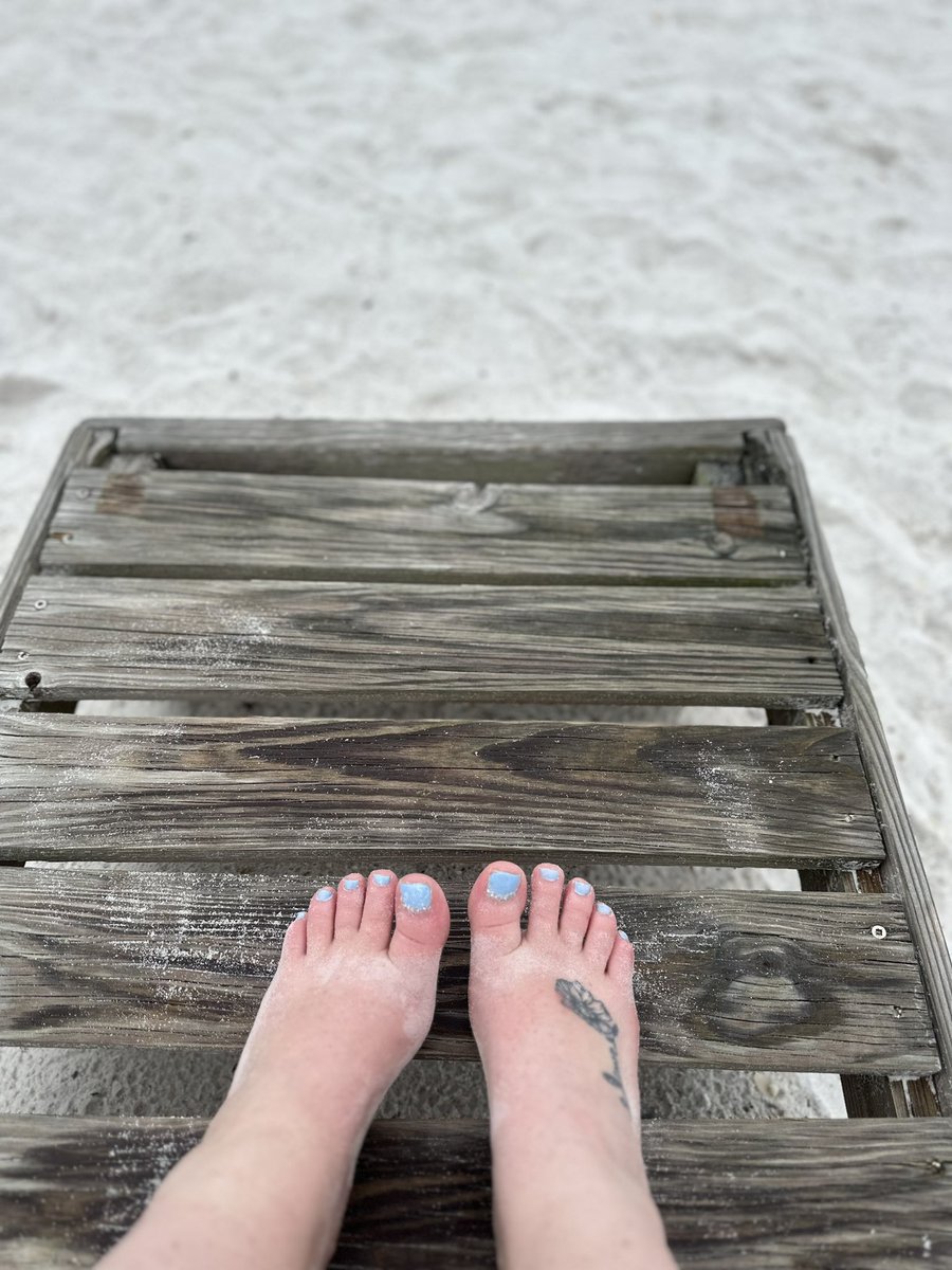 Just got back from Panama City Beach. Looking for some losers to fund my cruise in February. 

Send me some money and let me tell you all about how little and meaningless you are. 😏

Findom loser cashcow cash cow cashapp feet