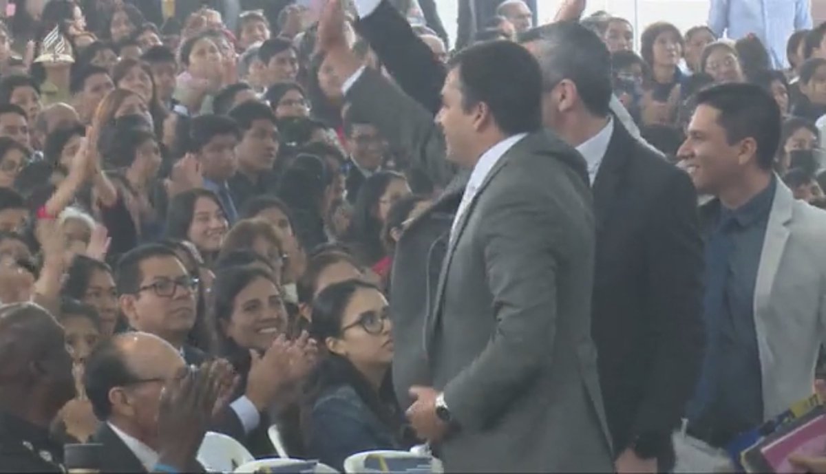 ALEGRÍA TOTAL!! Hoy particimamos junto a más de 4.500 hermanos de un culto de gratitud a Dios.
Gratitud por el milagro de obtener la radio NT 103.3 FM para la ciudad de Lima, Perú.
✅1.000 Estudiantes de graduados. ✅+de 100 bautismos.<a href="/iasdsudamerica/">Adventistas Sudamérica</a>