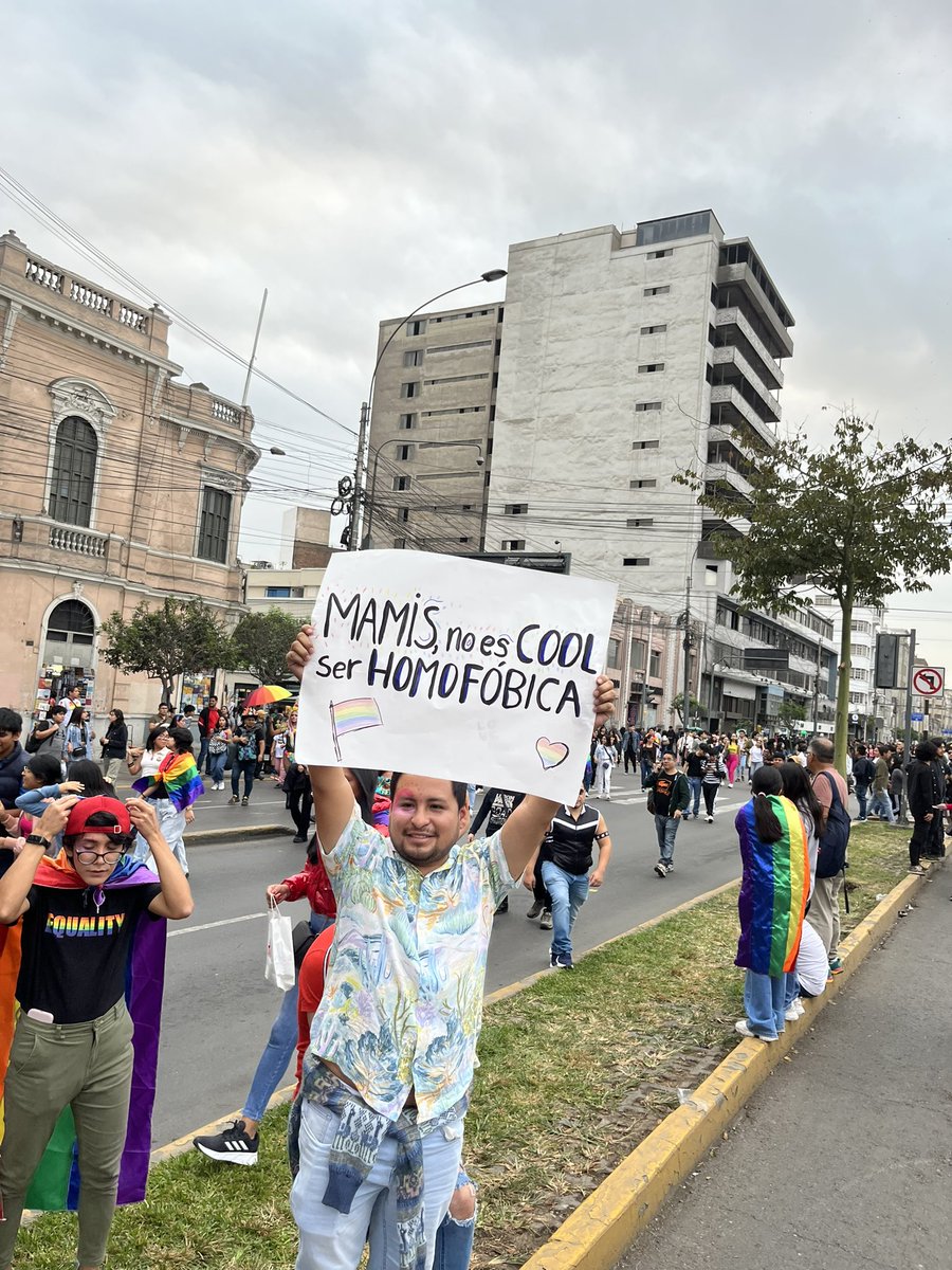 Laura Zaferson 💚🇵🇪🦕 tweet media