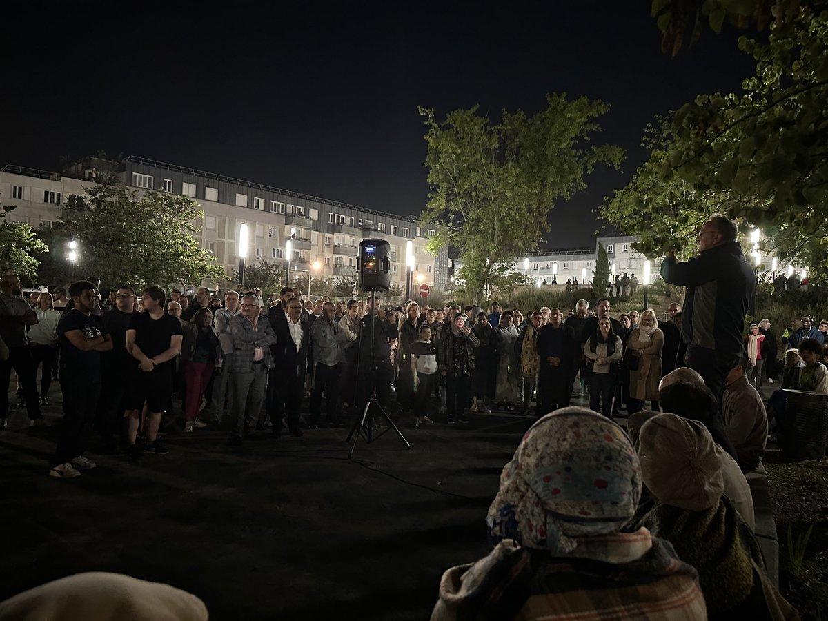 Val-de-Reuil tweet media