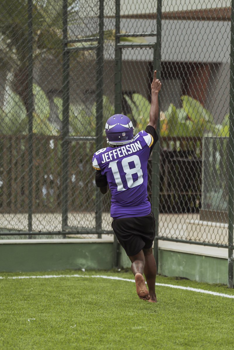 vinijr's tweet photo. 🏈 https://t.co/PPORVfaajJ