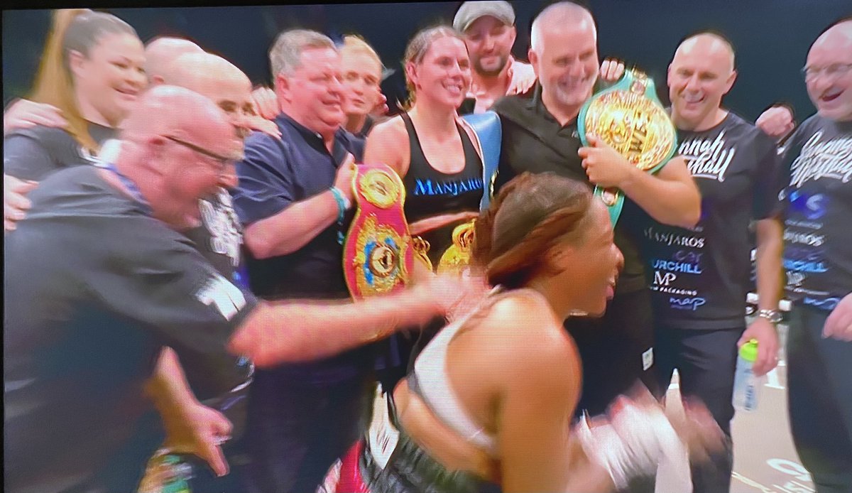 Girlboxingnow's tweet photo. After 10 grueling rounds by 2 warriors who left it all in the ring @Savmarshall1 is the new #undisputed #supermiddle champion by MD 95-95, 99-92, 97-93 congratulations to the new champ & to @TheHHDiva for a terrific effort! #womensboxing #CrewsDezurnMarshall @boxxer https://t.co/4mnlB9xSB6