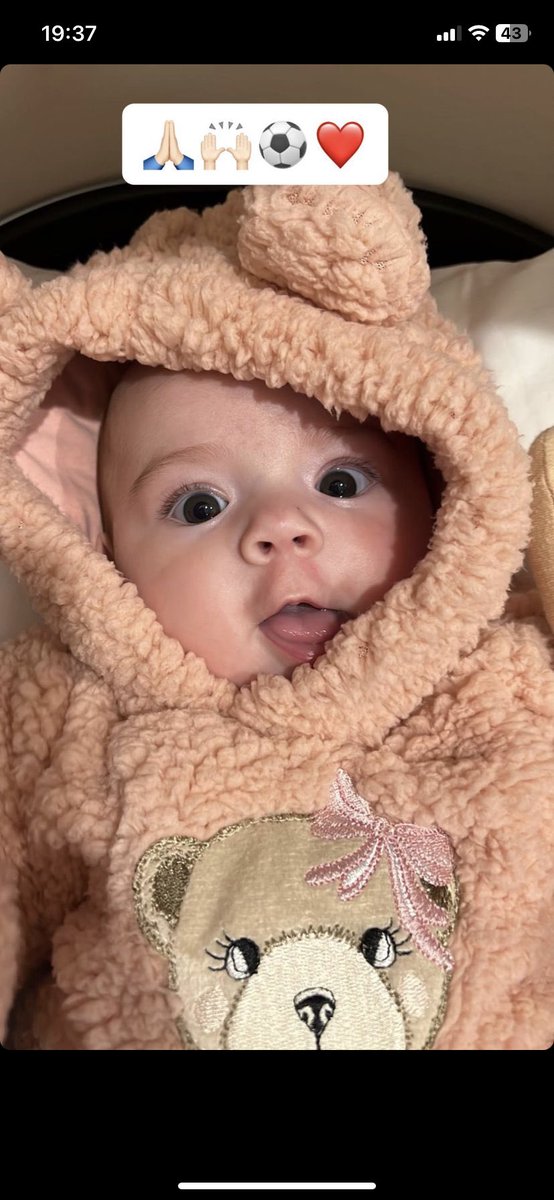povotime1910's tweet photo. A filha do Roger Guedes é a coisa mais linda que você verá hoje! 😍🥺 https://t.co/g7iMWsZS5v