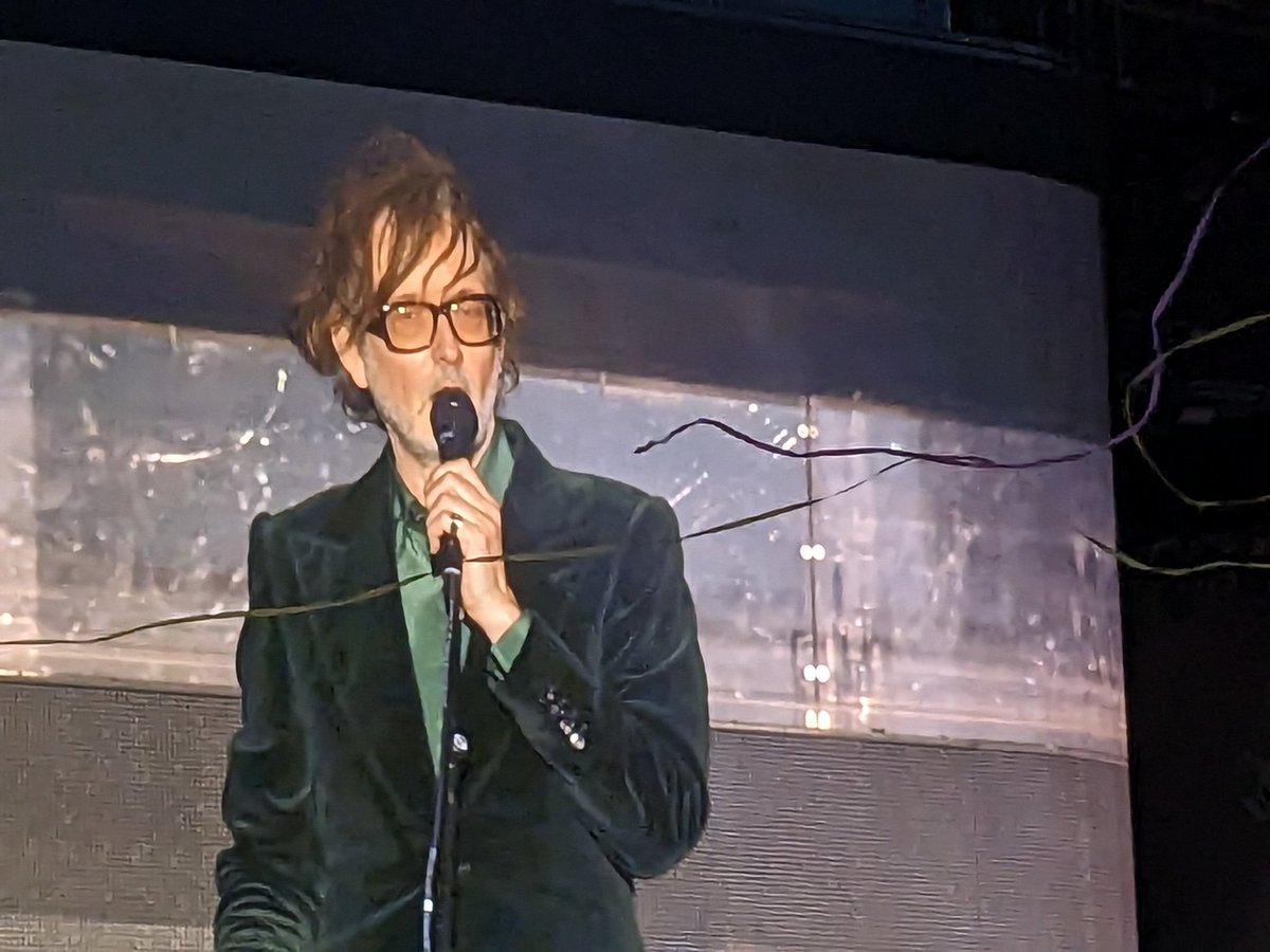 yrosered's tweet photo. Fourth time seeing @welovepulp - The Garage in Glasgow early 90s, last Finsbury Park gig 25 years ago,  the most beautiful concert in Dalby Forest. And today I took my 19yo for her first live Pulp experience #doyourememberthefirsttime https://t.co/rqu8SZB67K