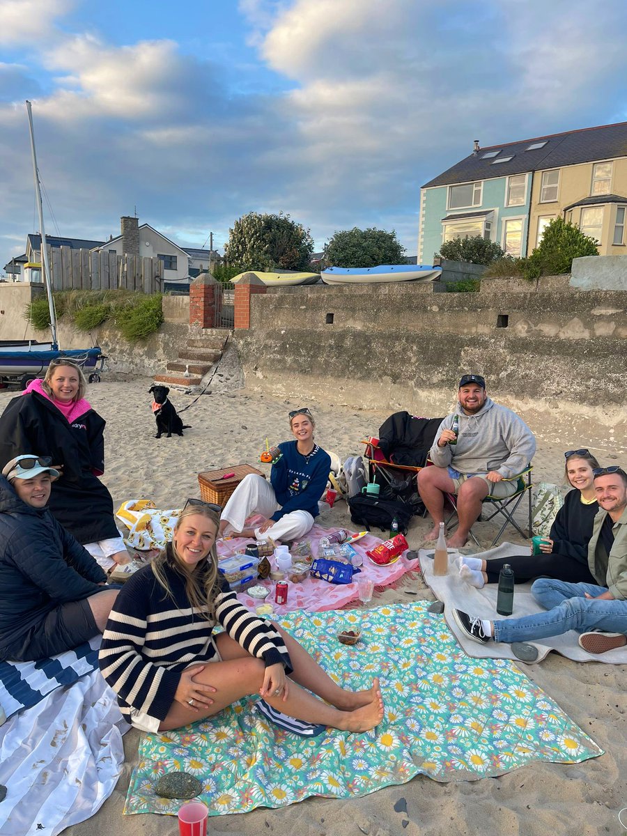 toriakeith's tweet photo. Birthday beach bbq for the fiancé 🫶 

#northwales #anglesey https://t.co/RNUGqKuSN3