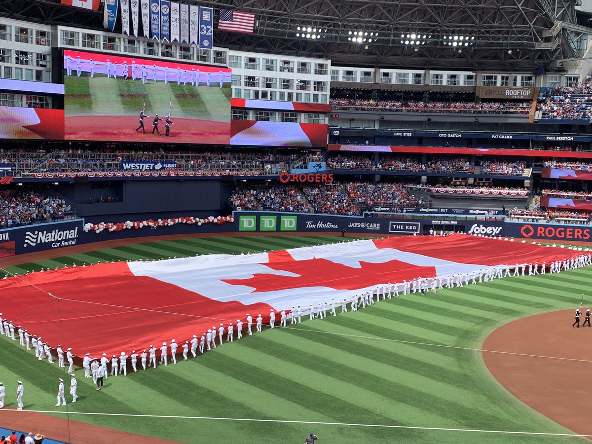 What’s better than baseball and poutine on #CanadaDay? Naval Reservists unveiling Canada’s largest flag in the <a href="/BlueJays/">Toronto Blue Jays</a>’ nest! ⚾🐦🇨🇦⚓

The 100th-year anniversary celebrations of the Naval Reserve continue to knock it out of the park with yet another loaded home run showcase!