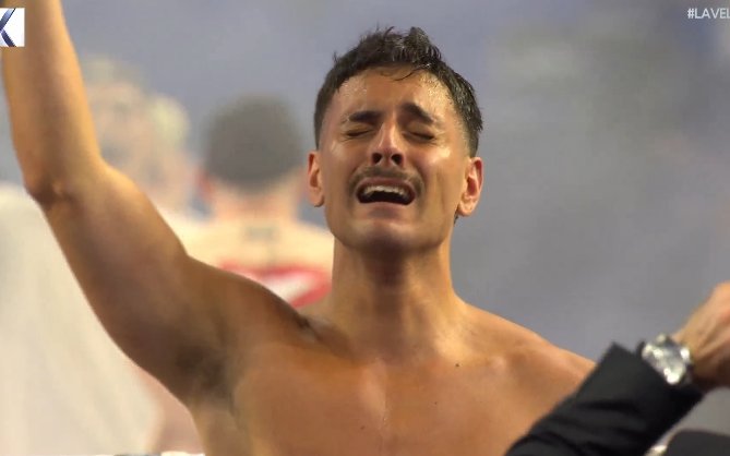 EMDMmx's tweet photo. COSCU LE GANÓ A GERMÁN: El argentino se impuso en la batalla final de  La Velada 3. El referee tuvo que intervenir. TKO.

Impresionante combate. Coscu resistió el espectacular arranque de German y pudo darle la vuelta a las cosas, una verdadera pelea histórica. 

#Coscu #german https://t.co/1TObVSTnKi