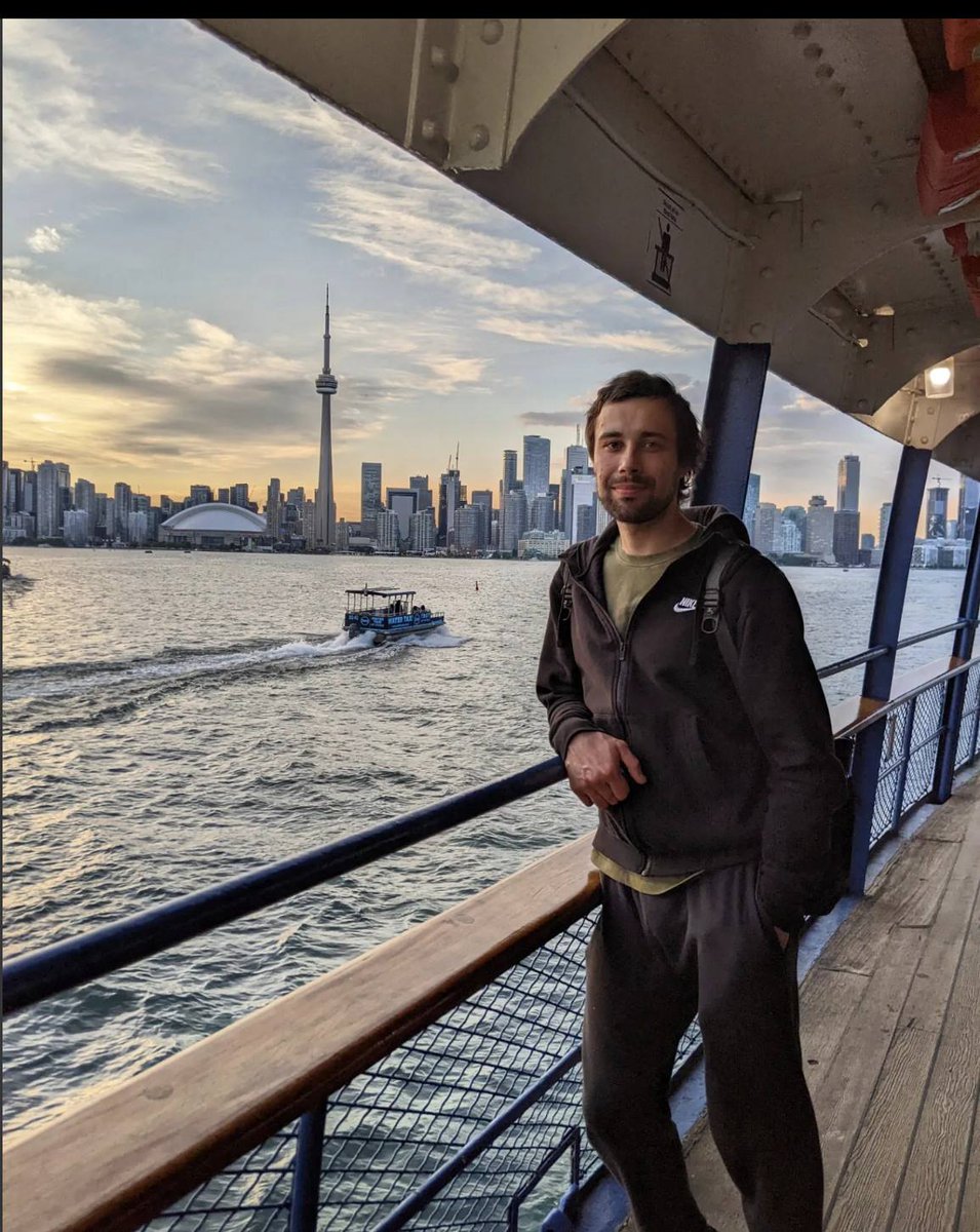 Vicky Hammond 🫐 tweet media