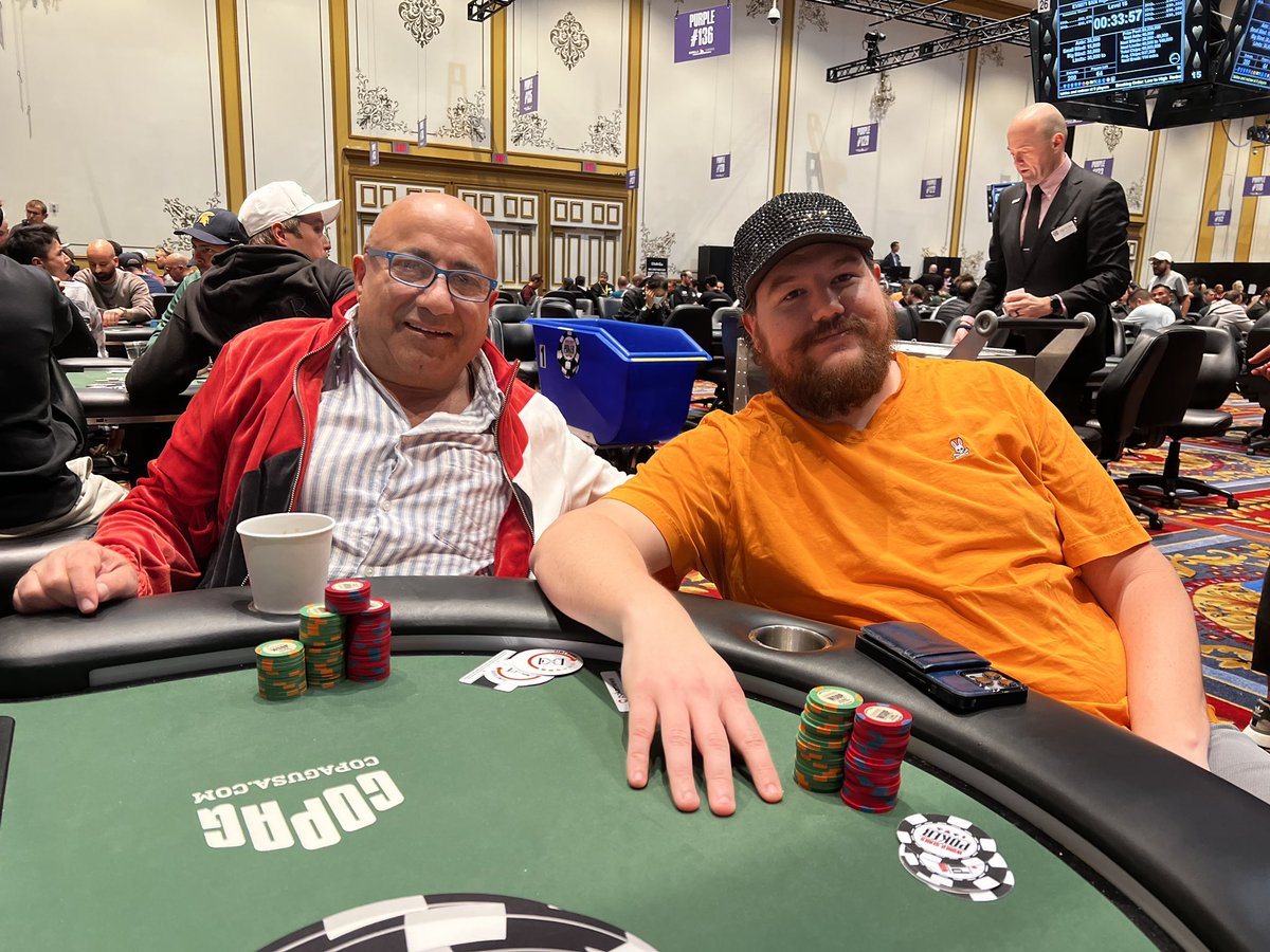 Got this pic from dad. Lol can only imagine the banter out of these two Deebs.  <a href="/shaundeeb/">shaun deeb</a> <a href="/Freddy_Deeb/">Freddy Deeb</a> <a href="/WSOP/">WSOP - World Series of Poker</a>