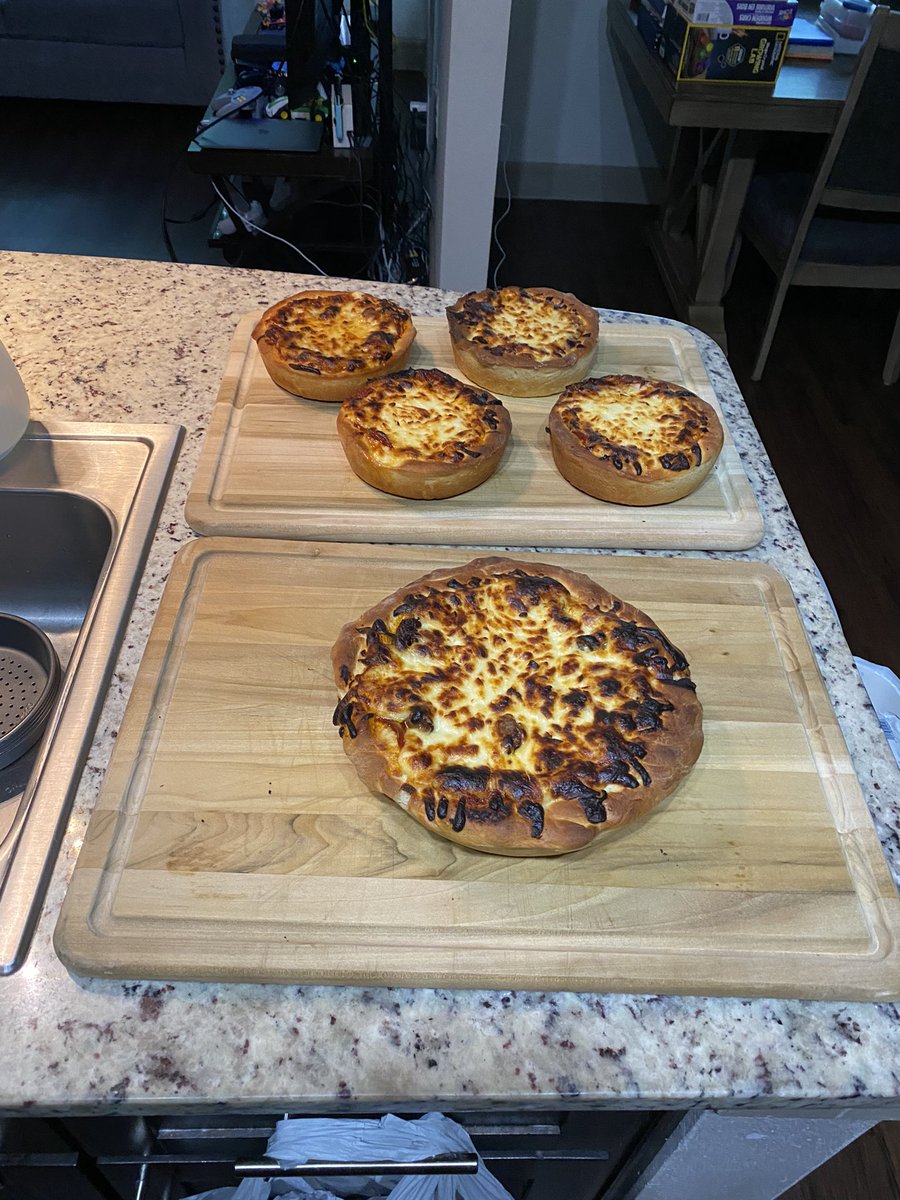 #HappyCanadaDay2023 Making Canada-Style Deep Dish Pizzas. Just like giant hockey pucks. #HockeyTwitter #NHL #Oilers #mtbos #Mathematics