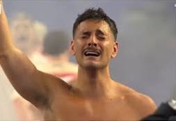 Eluun21's tweet image. INCREÍBLE como hicieron bomba de humo para no presentar y que no abucheasen al ABUSADOR de Coscu fingiendo que justo los &quot;echaban” para no presentarlos. Censura completa, para luego darle el premio a un ABUSADOR CONFESO. Esto es Velada señores.
#LaVelada3 #Germán #Coscu