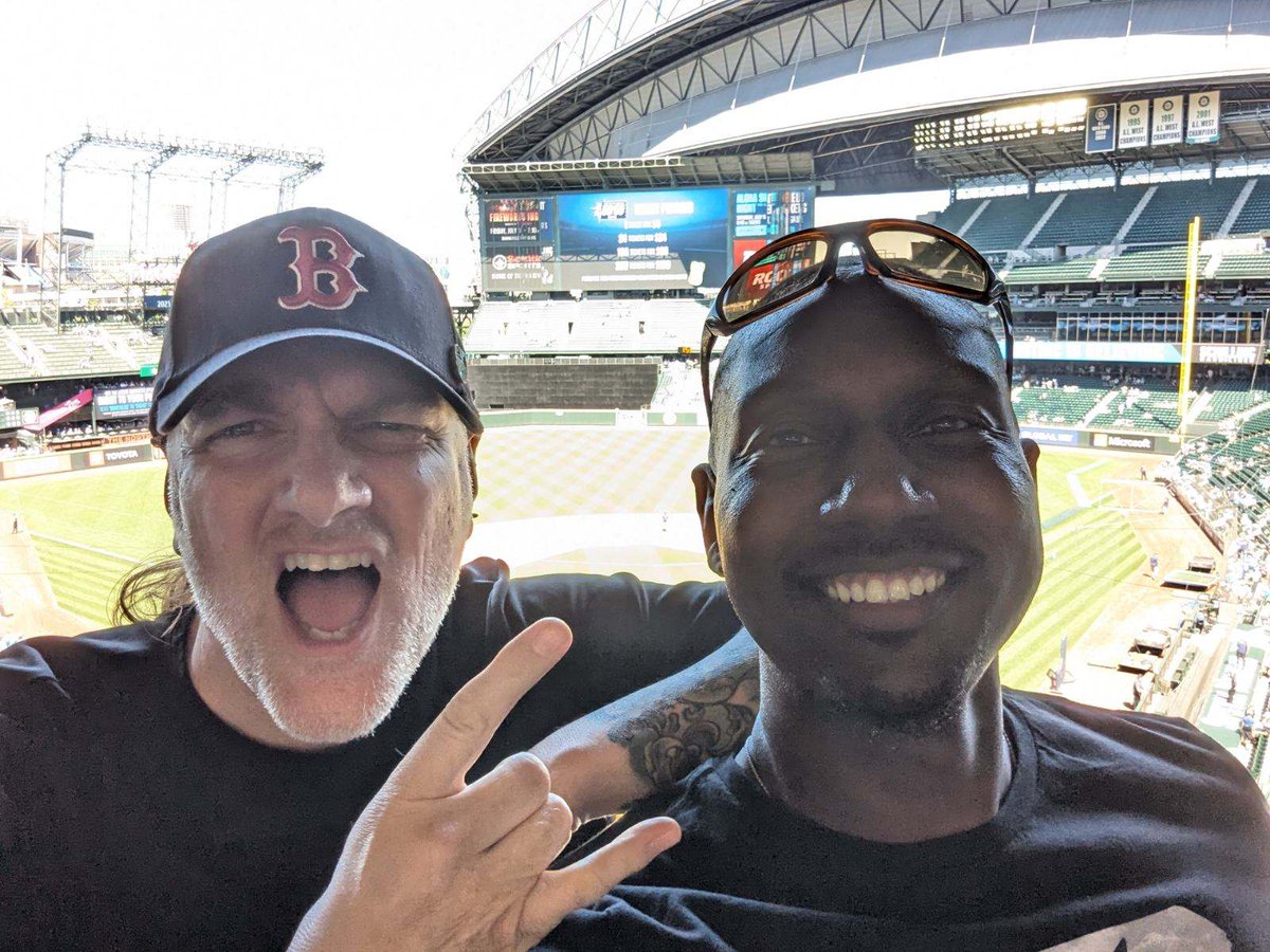 DavidDeklotz89's tweet photo. Ready for some Mariners baseball.
#SeaUsRise #GoMainers https://t.co/x231AV65rl