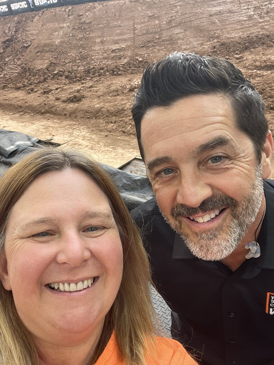 Michelle Hearn tweet media