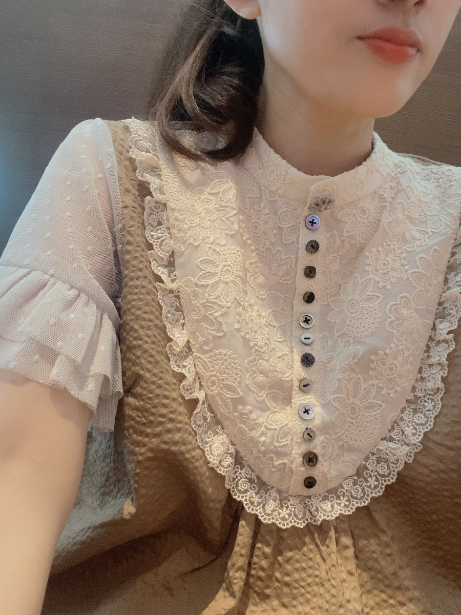 きょう星屑のワンピース着てみた。インディージョーンズ観にいきます。 https://t.co/9YKqNphRhh