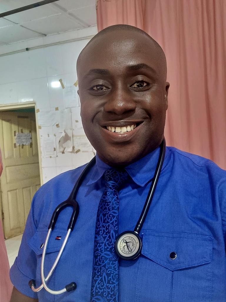 DOkerulu's tweet photo. My most expensive accessory, the stethoscope. 
Price - it cost me my youth and even still taking it's toll on me @3MLittmann @Tiesdotcom #melanindoc #naijadoc #ebonylife #stethoscope #3Mlittmann https://t.co/Tx3oItPYhF