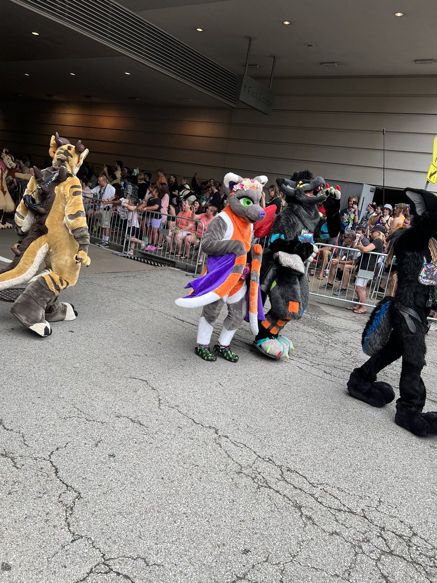 thatyeenguy's tweet photo. @ThePineappleFox @FionaMarayNSFW @AmberYeen https://t.co/v4I63dFhsx