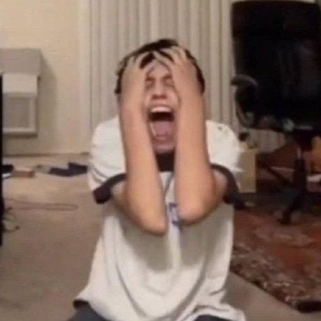 rubiuhfernet's tweet photo. Rubiers si Rubius || Rubiers si
pelea en La            || le pegan
Velada del año 4  || a Rubius https://t.co/ARQttKruV4