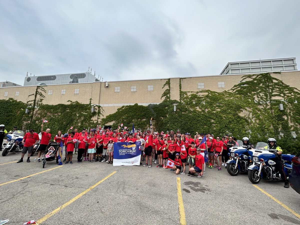 What a great way to celebrate Canada Day with ⁦<a href="/SOOLondonCan/">SpecialOlympicsONLdn</a>⁩ torch run at the ⁦<a href="/londonmajors/">London Majors</a>⁩ game. ⁦<a href="/CTVLondon/">CTV London</a>⁩