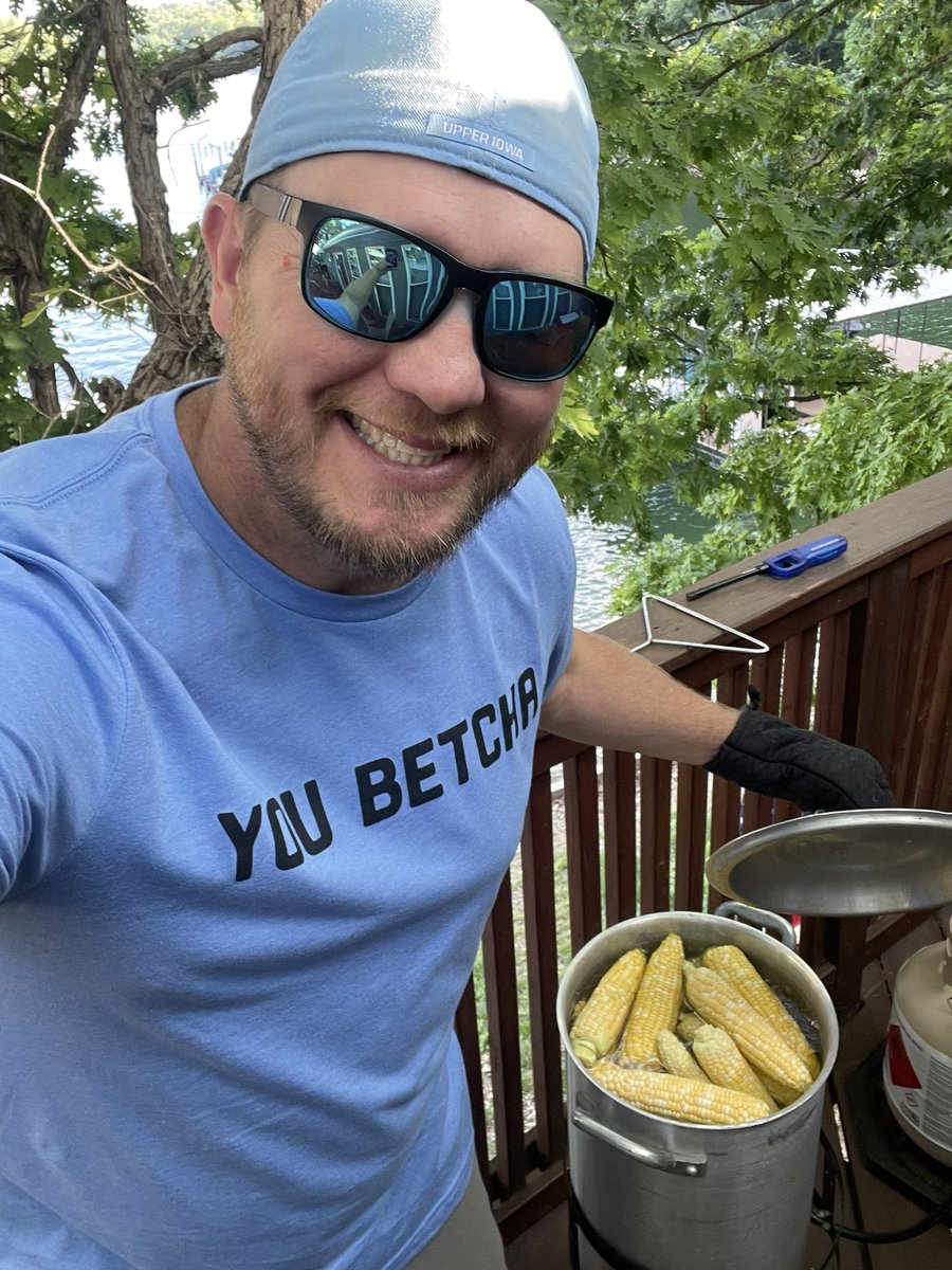 DustyFeuerbach's tweet photo. @ohhyoubetcha  Happy 4th weekend from Lake of the Ozarks! https://t.co/cReOhxcY1I