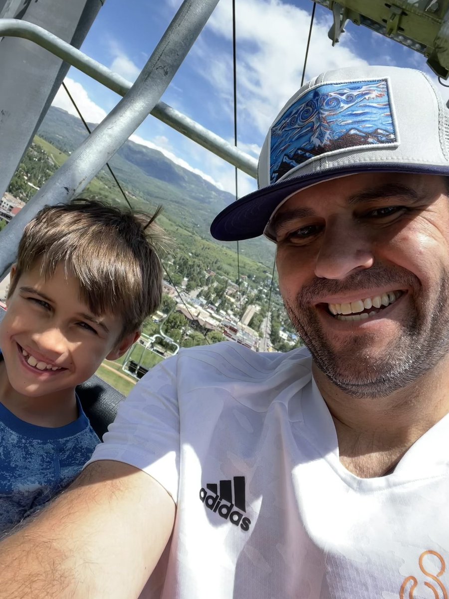 brandonstraza's tweet photo. @successfinders My best buddy ;) https://t.co/EgPymouKNO
