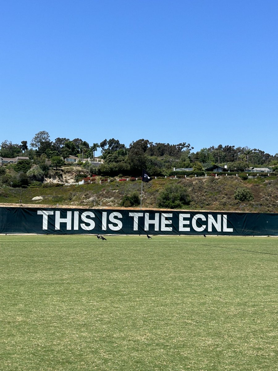 Leah Edinger tweet media