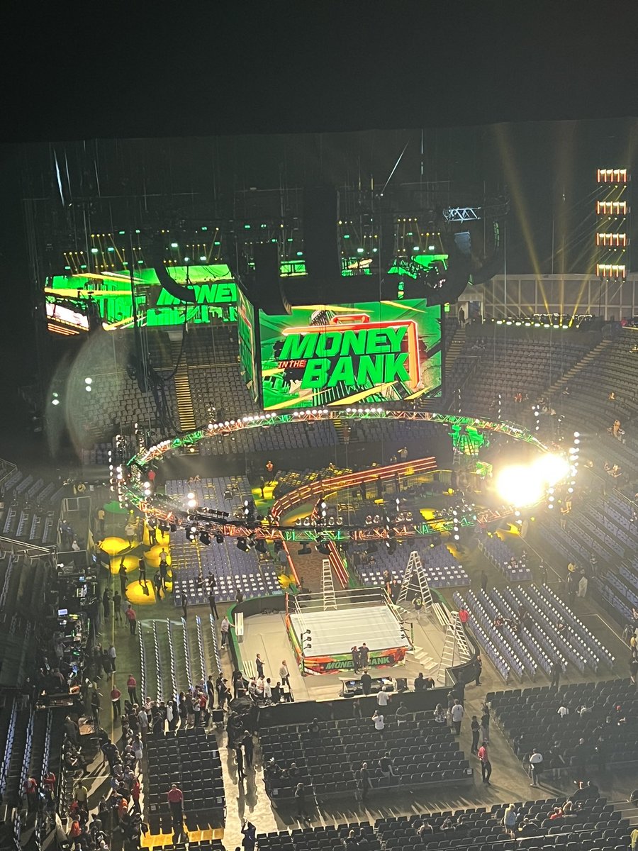 Thankyou <a href="/WWE/">WWE</a> for the greatest night ever!! #MITB was beyond all expectations.