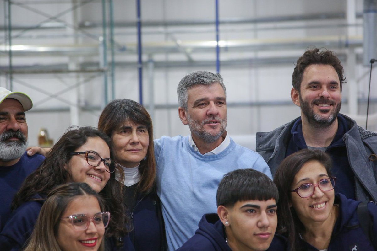 Junto a empresarios y trabajadores anunciamos el desarrollo del primer Parque Industrial Municipal de #Hurlingham. 

Este es un gran paso para el desarrollo económico y productivo del distrito. Vamos a seguir impulsando el crecimiento y el empleo local. 

#SiempreAcá