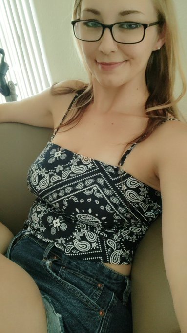 😍 #beautiful #woman #summer #hott #model #paisley #bandana (mock) #blonde #blueeyes https://t.co/XUy<a href="/tag/beautiful"class="tags">#beautiful</a><a href="/tag/woman"class="tags">#woman</a><a href="/tag/summer"class="tags">#summer</a><a href="/tag/hott"class="tags">#hott</a><a href="/tag/model"class="tags">#model</a><a href="/tag/paisley"class="tags">#paisley</a><a href="/tag/blueeyes"class="tags"><span>#blueeyes</span></a><a href="/tag/blonde"class="tags"><span>#blonde</span></a><a href="/tag/bandana"class="tags"><span>#bandana</span></a>