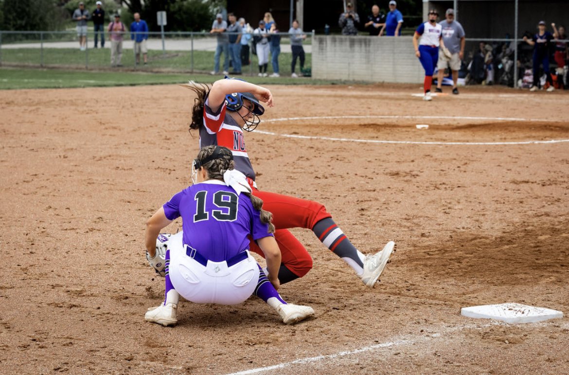 Emrie Schmidt tweet media