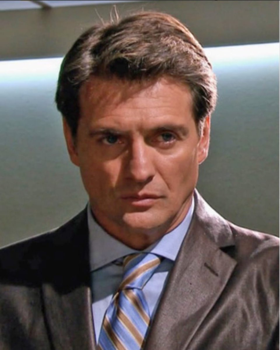 JSolerFansEspa's tweet image. #tbt de un momento inolvidable... Ese, en el que decides compartir con tu público tus experiencias... ASÍ VIMOS A @juansolervalls en que telenovela??? Cual era su nombre????

Publicado por Luisa
@JSolerFansEspa