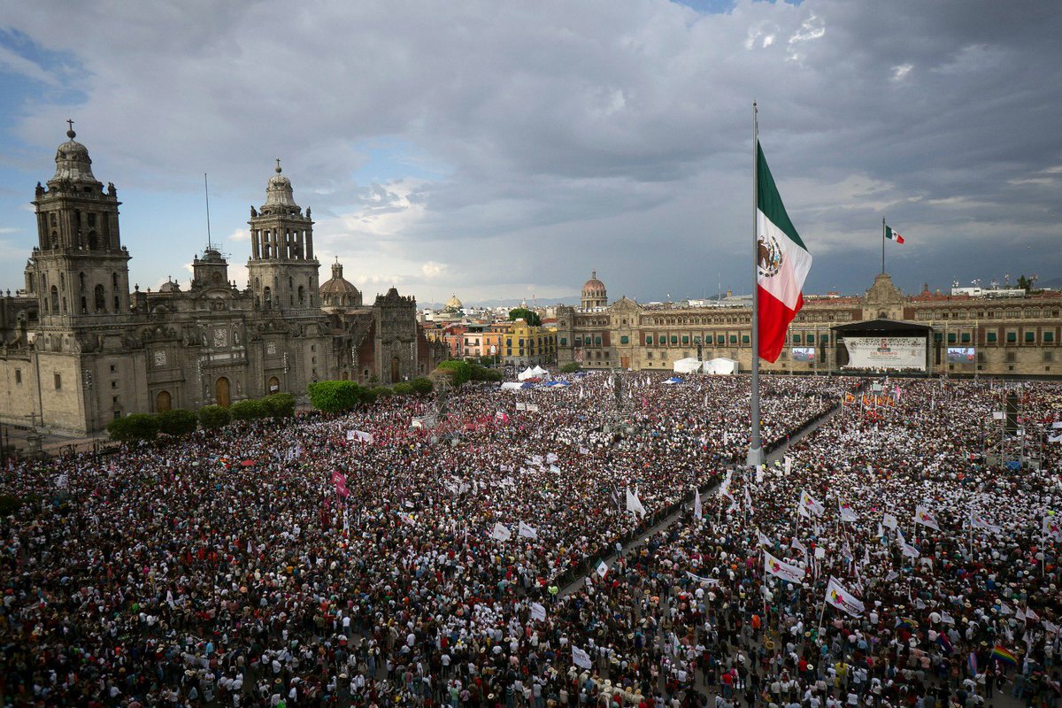Nuestro movimiento dio una vez más otra lección de unidad y de movilización, acompañando al Presidente López Obrador en este quinto aniversario de la victoria. 

El pueblo está más organizado y comprometido que nunca con la Cuarta Transformación.