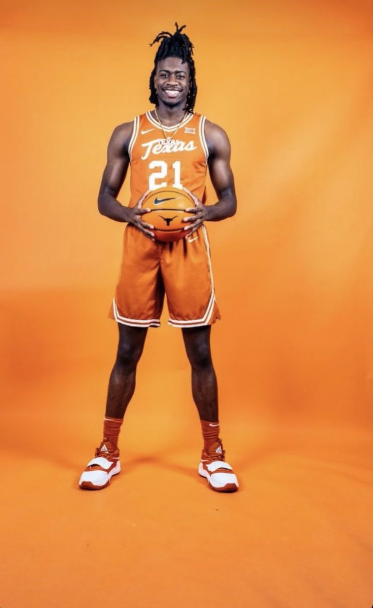 Coach Taylor (W.) tweet media