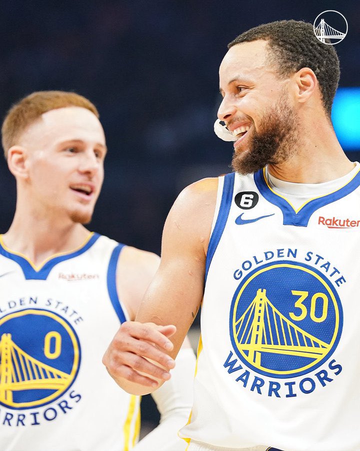 CurryMuse tweet media