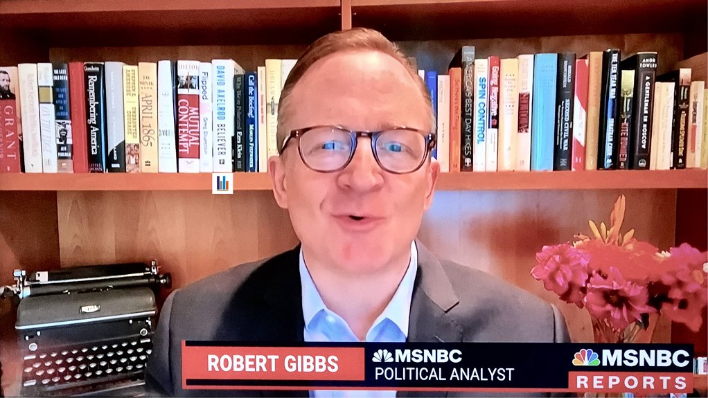 BackdropBooks's tweet photo. @ratemyskyperoom @Robt_Gibbs #Backdropbooks quick look @Robt_Gibbs: @davidaxelrod's BELIEVER: My Forty Years in Politics (https://t.co/4MKROUzNjV), also owned by 
@DorisKGoodwin &amp; @MichaelLaRosaDC.

Check out more #books owned by people you know at https://t.co/TIpe2xXU4t! https://t.co/cBMlLxj05l