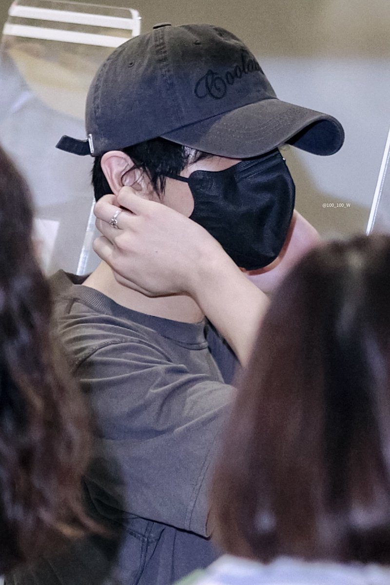 보름달 tweet media