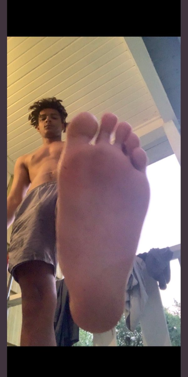 MasterJose420's tweet photo. Obey me or I will put them in your face https://t.co/OmYCHdDZKm