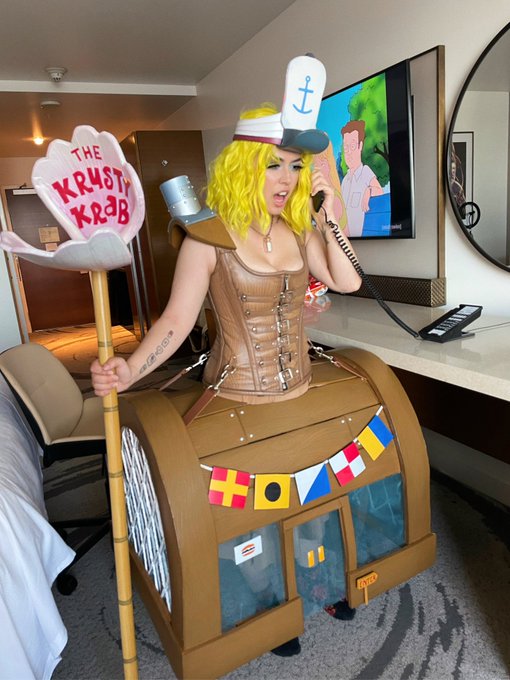 Is this Patrick?  No, this is the KRUSTY KRAB!!! https://t.co/FzeezFrx9F