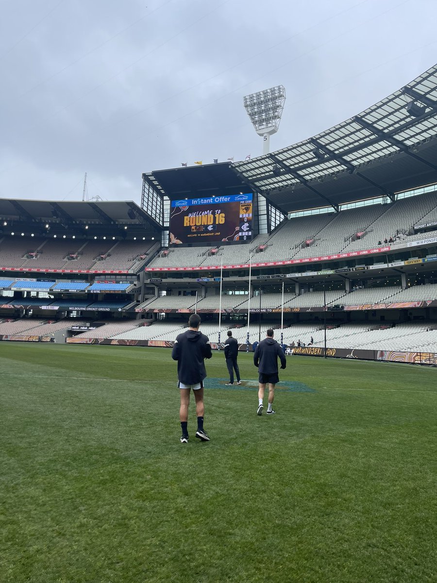 Can confirm. Kick last night was big. 

📍 <a href="/MCG/">Melbourne Cricket Ground</a>

#AFLHawksBlues