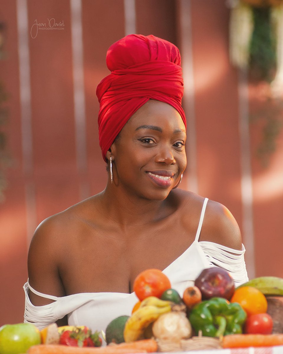 S U M M E R  V I B E

#NaturalBeauty #headshot #outdoorportrait #blackbeauty #haitianbeauty #jeanportraitpro #ppa #photographer
