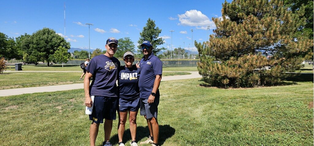 These coaches had a wonderful trip together coaching IG08GA to a 4-2-1 record on the week making it to the gold bracket. #proudcoaches #weloveourgirls