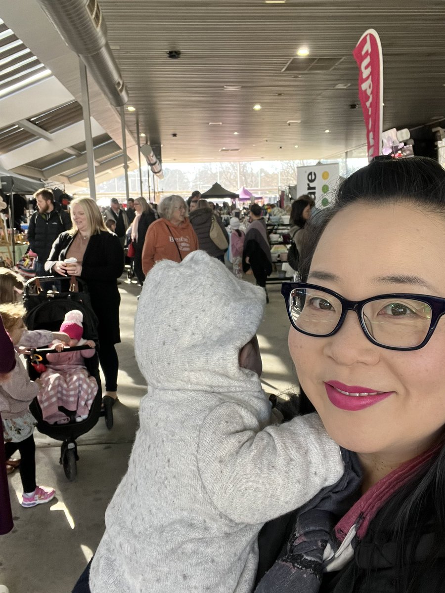 Checking out the <a href="/HartleyLifecare/">Hartley Lifecare</a> Markets at <a href="/ThoroughbredPk/">Thoroughbred Park</a> today. On now until 3pm