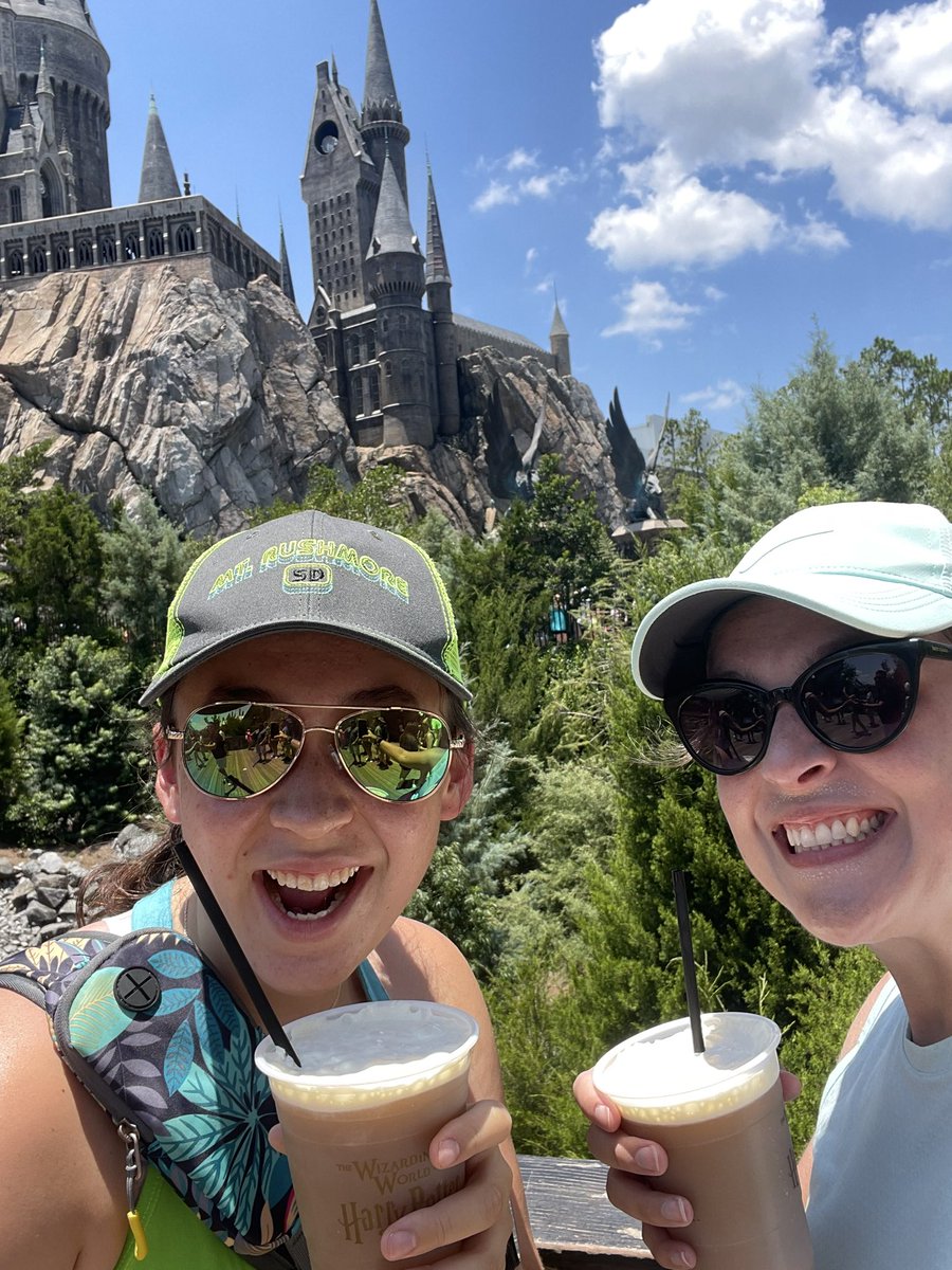 It’s Universal day at Ed Rising Nationals!! We are having SO MUCH FUN!! 🥵 😎🧙🏼‍♀️⚡️🦉🌊🦖🎢 <a href="/TAcademyAHS/">AHS Teacher Academy</a>