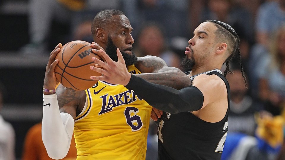 ph_ballislife's tweet photo. BREAKING NEWS: Dillon Brooks has agreed to join the Lakers on a 3 year deal. The Lakers did not agree. https://t.co/8eOaqD0qsH