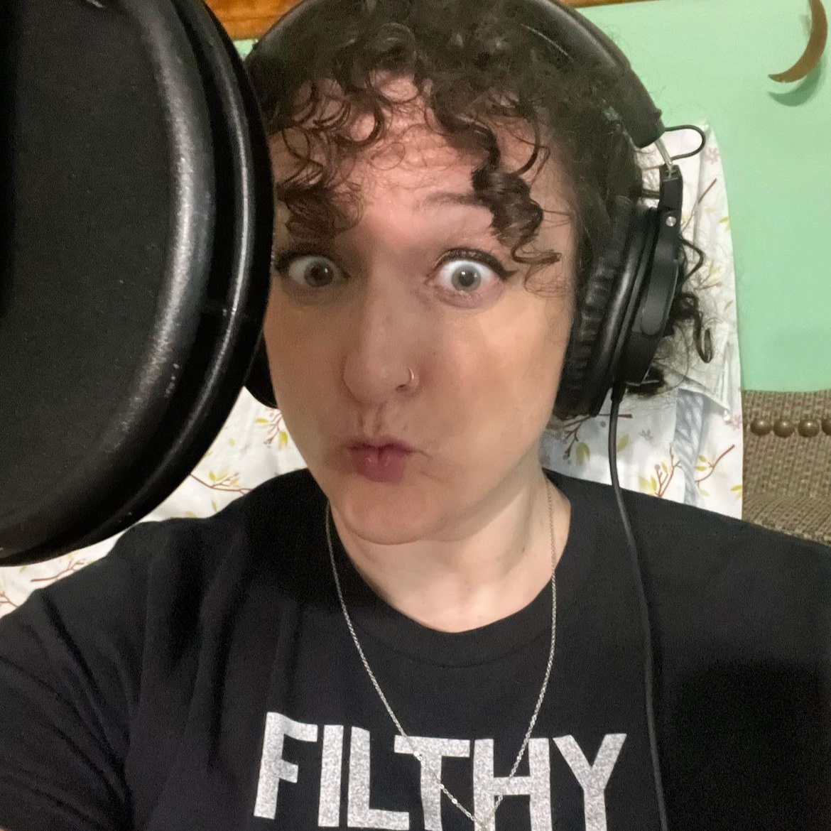 Just a reminder! 

If you're at Book Bonanza, find <a href="/CarleyBeth/">dream girl evil 🌻</a> and call her "Daddy" for a prize! #bookbonanza #bookbonanza23