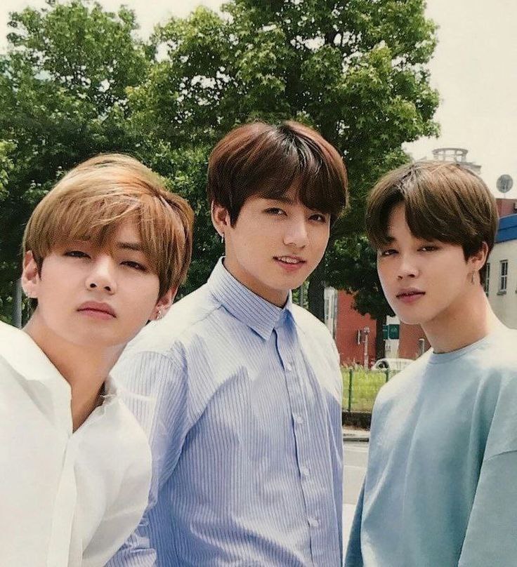 rt &amp; reply for the trend :

WE LOVE YOU JIMIN 
WE LOVE YOU TAEHYUNG 
WE LOVE YOU JUNGKOOK 
WE LOVE YOU VMINKOOK