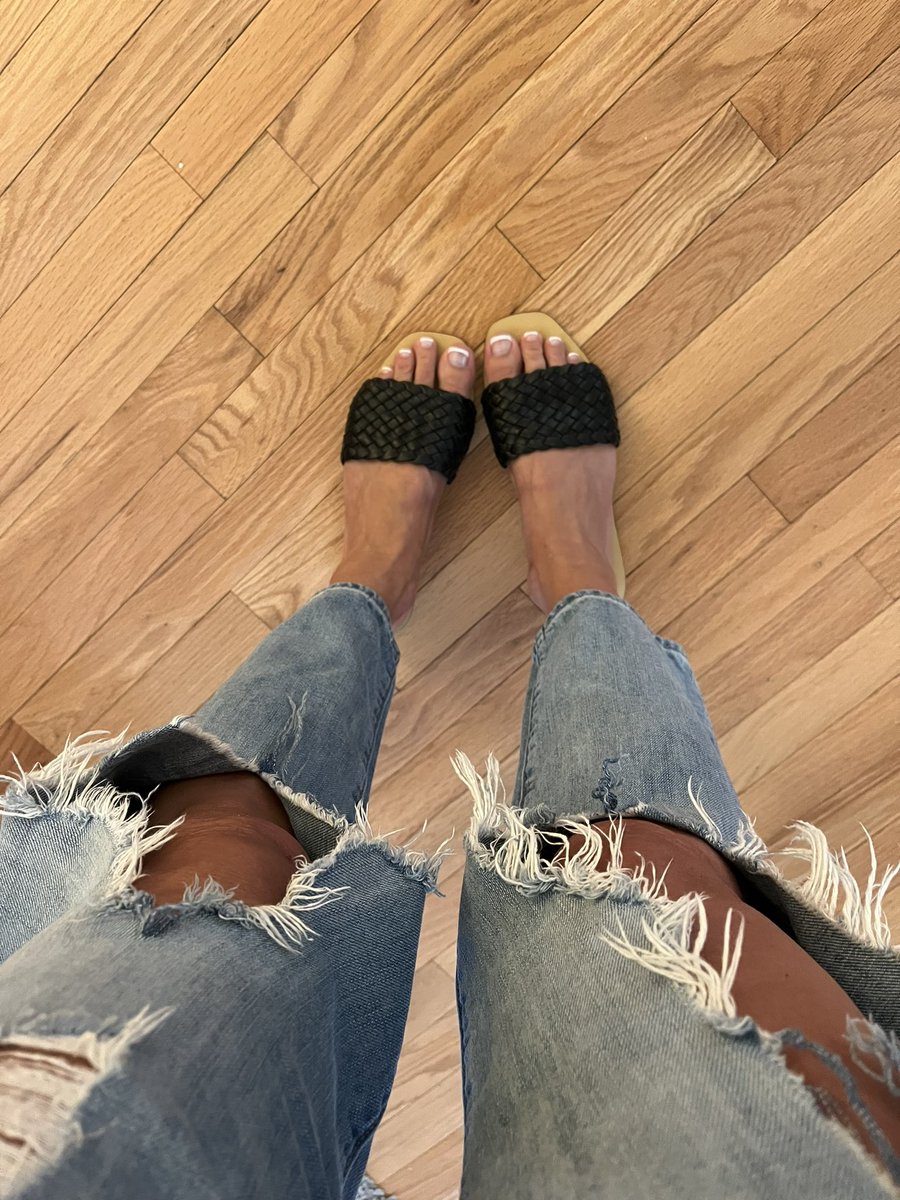 TaylorAustin78's tweet photo. Tequila and Tapas Party tonight! DM me my 🌶️ page! 😘 https://t.co/egh9trxsys