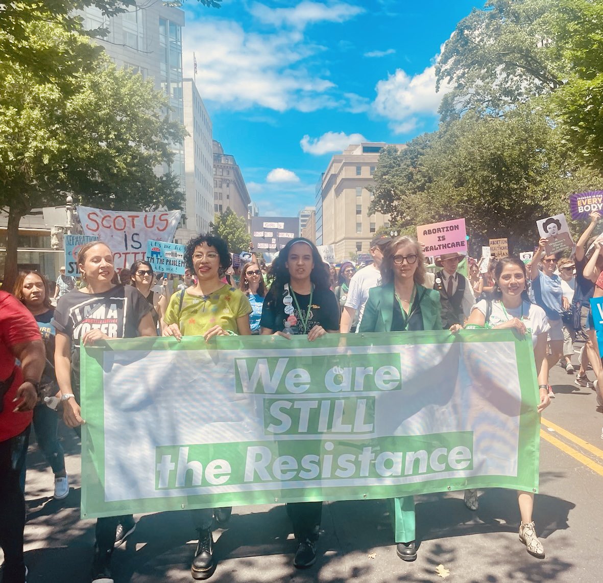 lupemrodriguez's tweet image. One year after the Dobbs decision we continue fighting and unafraid. We breath resistance til the end!
Un año después del fallo de Dobbs y seguimos luchando y sin miedo.   ¡Respiramos lucha hast el final! 

@LatinaInstitute @BlackWomensRJ @MomsRising @AllAboveAllAct @womensmarch