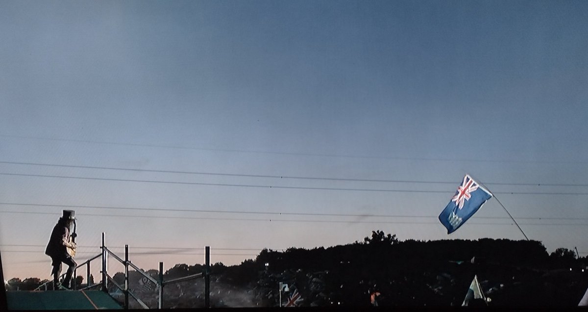 Gargarin's tweet photo. That's an excellent shot #Glastonbury23 #GunsNRoses https://t.co/lOb2pauDzf