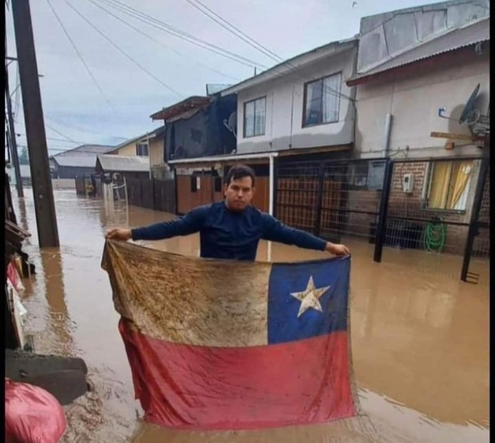TrianaVOXX's tweet photo. #ChileBajoElAgua #Coltauco #Doñihue #Rengo #SanFernando #Requinoa #Licanten #Curico #Talca #SanAntonio #RegionMaule #RegionOhiggins #SistemaFrontal #Chile https://t.co/mEWTKeIndA