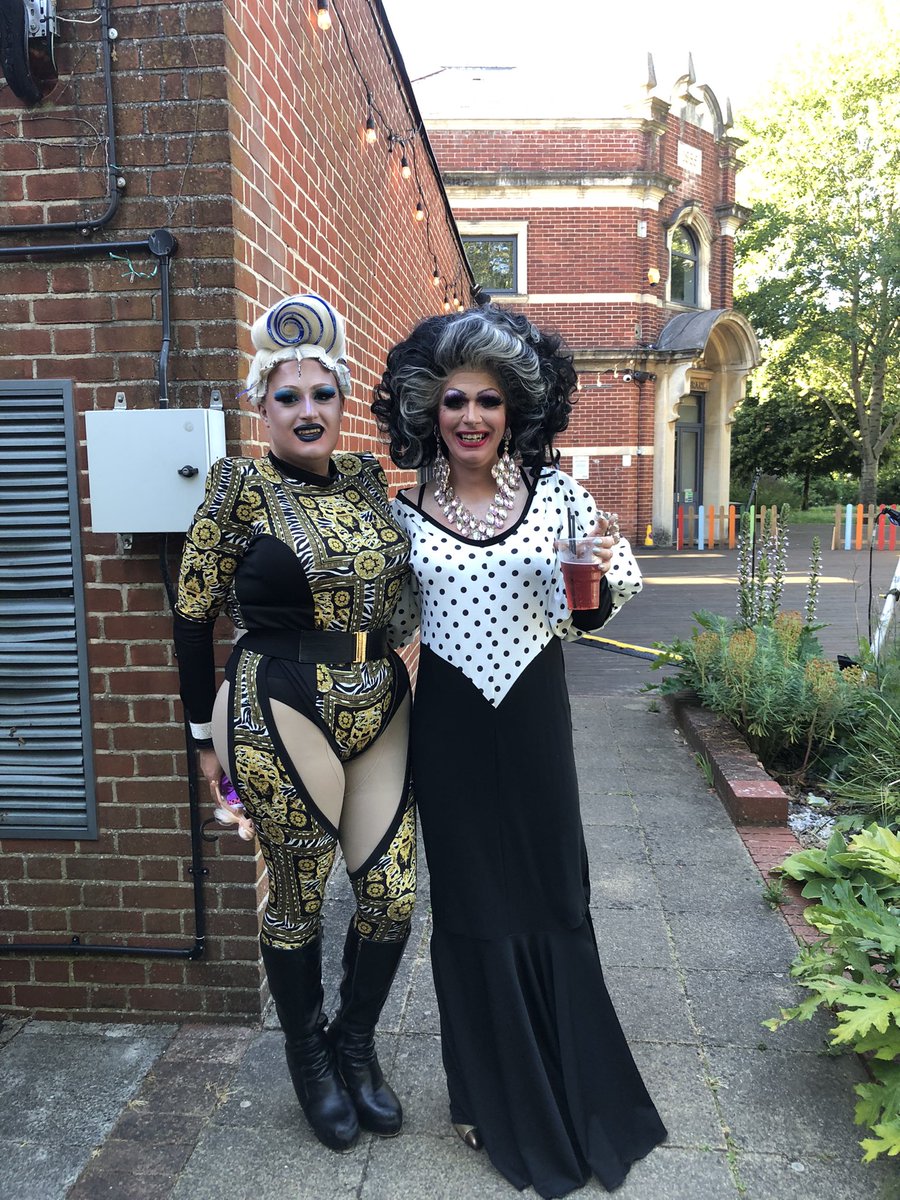 What a fabulous evening, family friendly, all inclusive drag queens on the park <a href="/PointEastleigh/">The Point</a> <a href="/EastleighPrideC/">EastleighPrideCIC</a>  ❤️